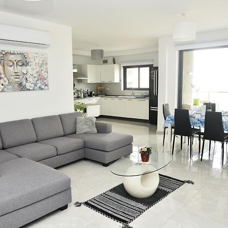 Seaview-Casadialfio-Qawra Apartment St. Paul's Bay Bagian luar foto